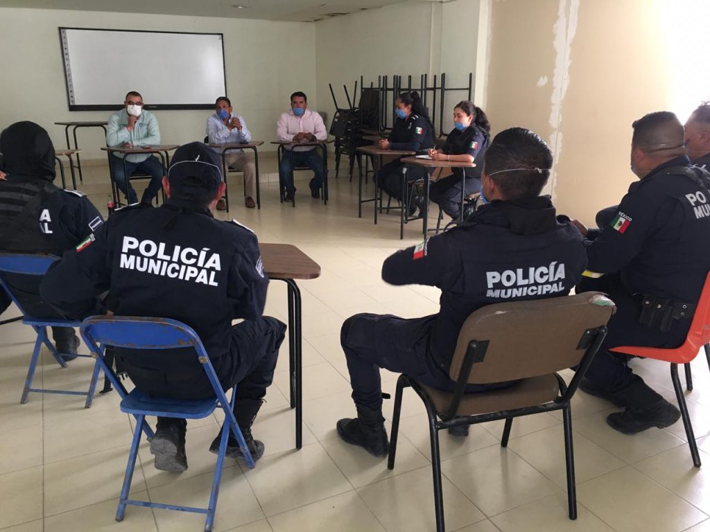 REALIZAN ROTACIÓN DE MANDOS EN LA POLICÍA DE PÉNJAMO