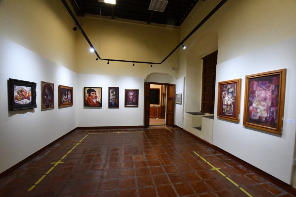 Exponen Obras de Salvador Almaraz