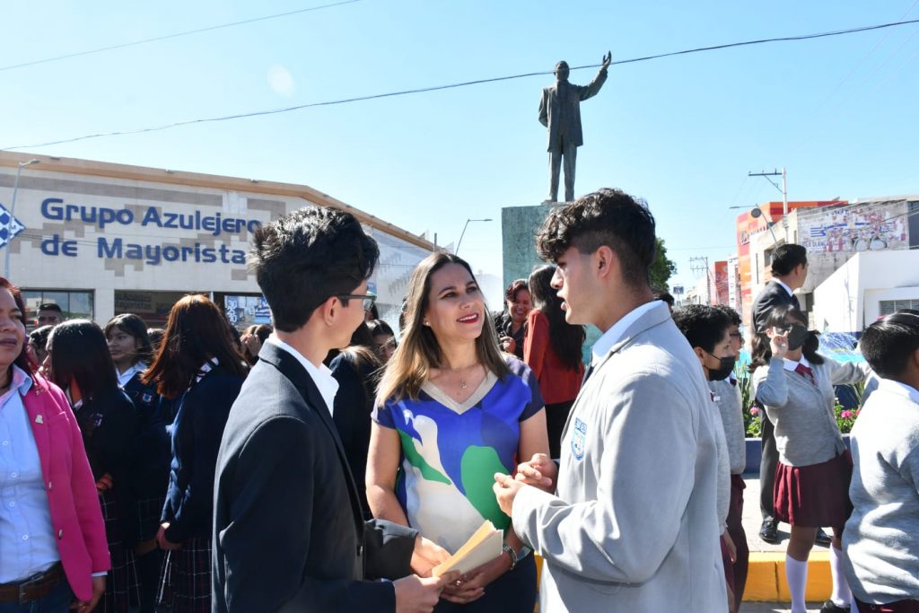 Conmemoran el Natalicio de Benito Juárez