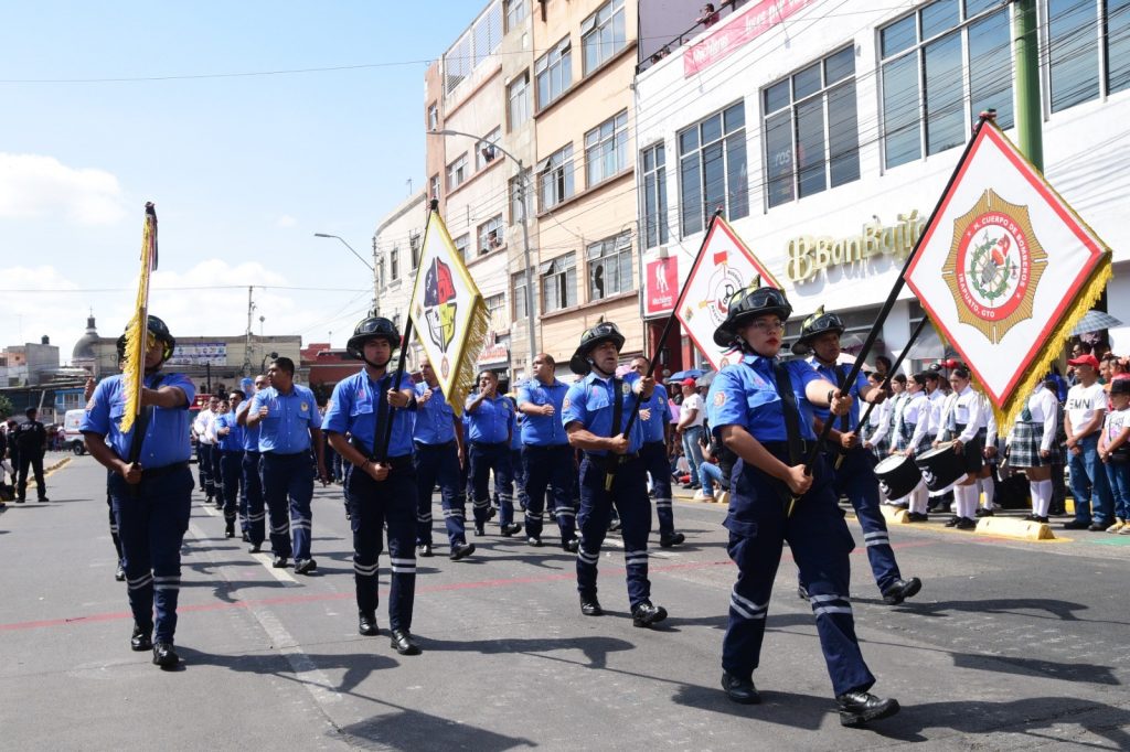 Realizan Desfile Cívico Militar por la Independencia de México